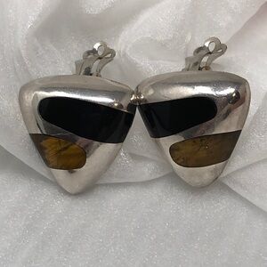 Vintage Taxco Mexico Earrings 950 Silver Tiger Eye Onyx Clip On Triangular Inlay